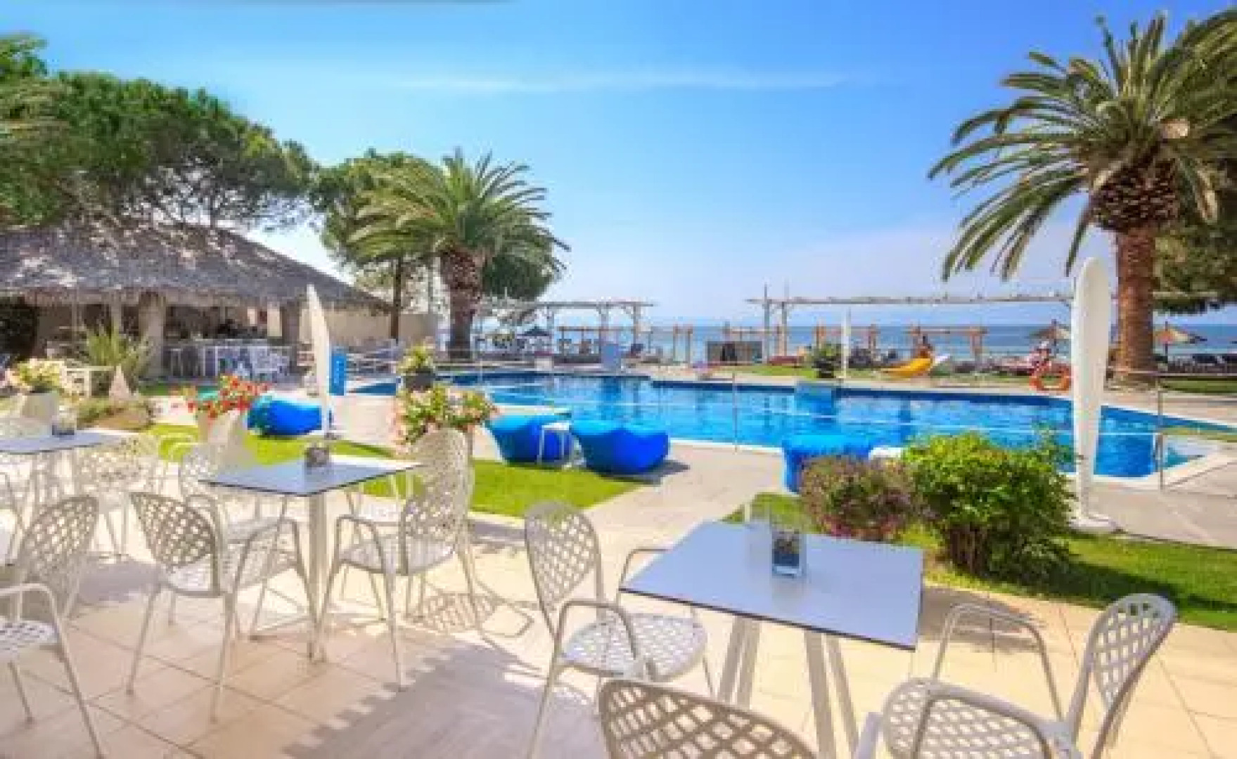 Socrates Plaza Hotel