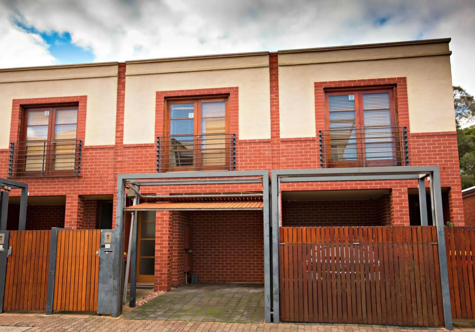 Specialty Accommodation – Adelaide Dress Circle Apartments