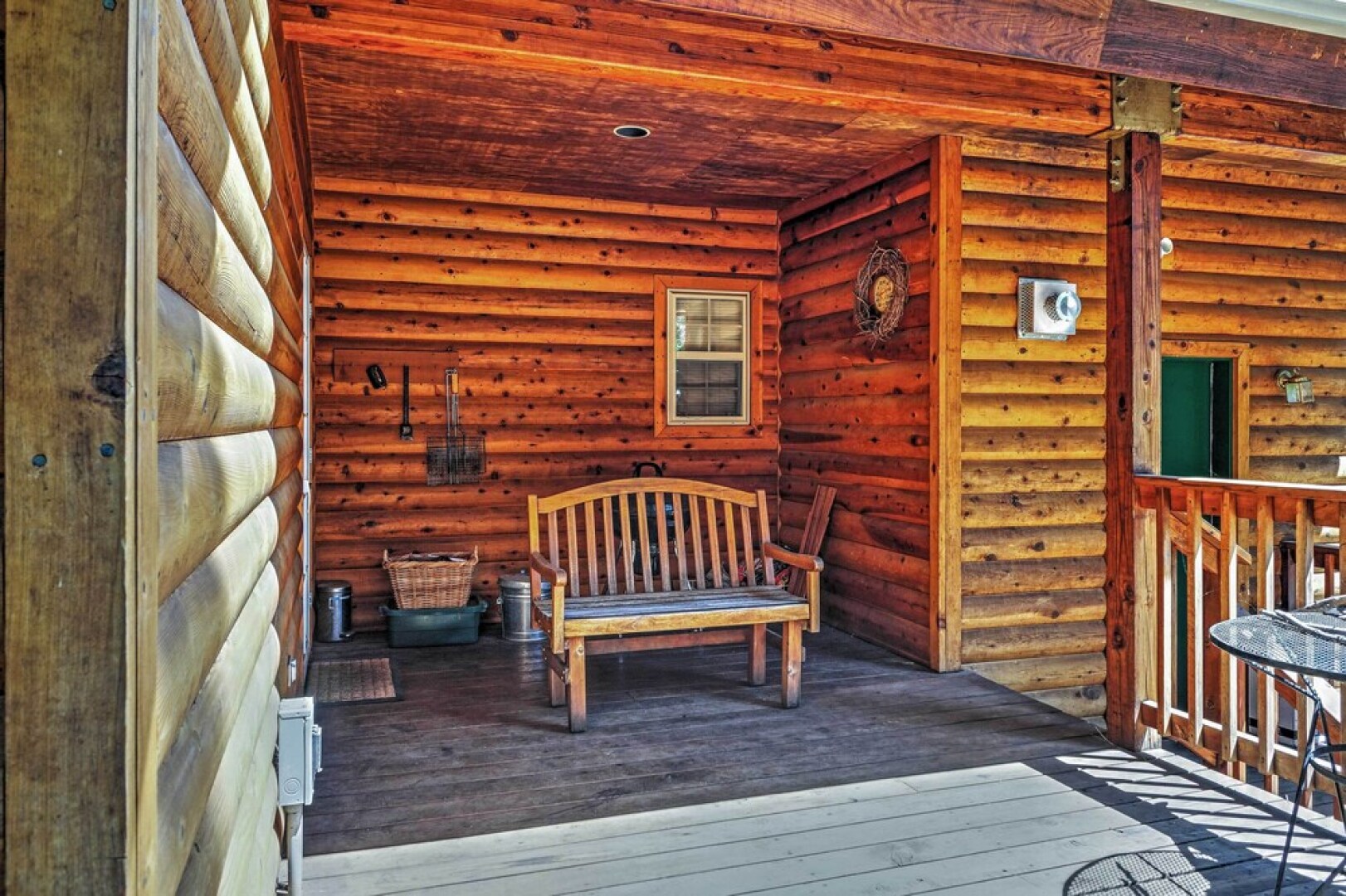 Hot Tub, Deck & Trail Access: Shaver Lake Cabin