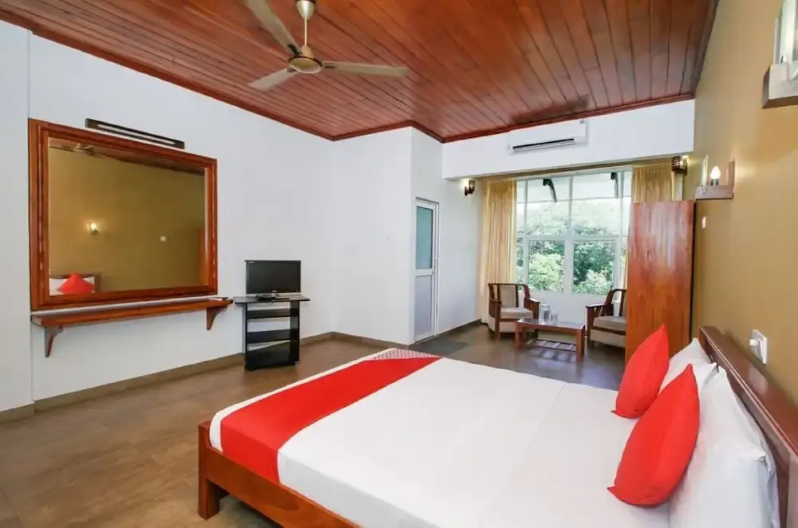 OYO 471 Randiya Hotel