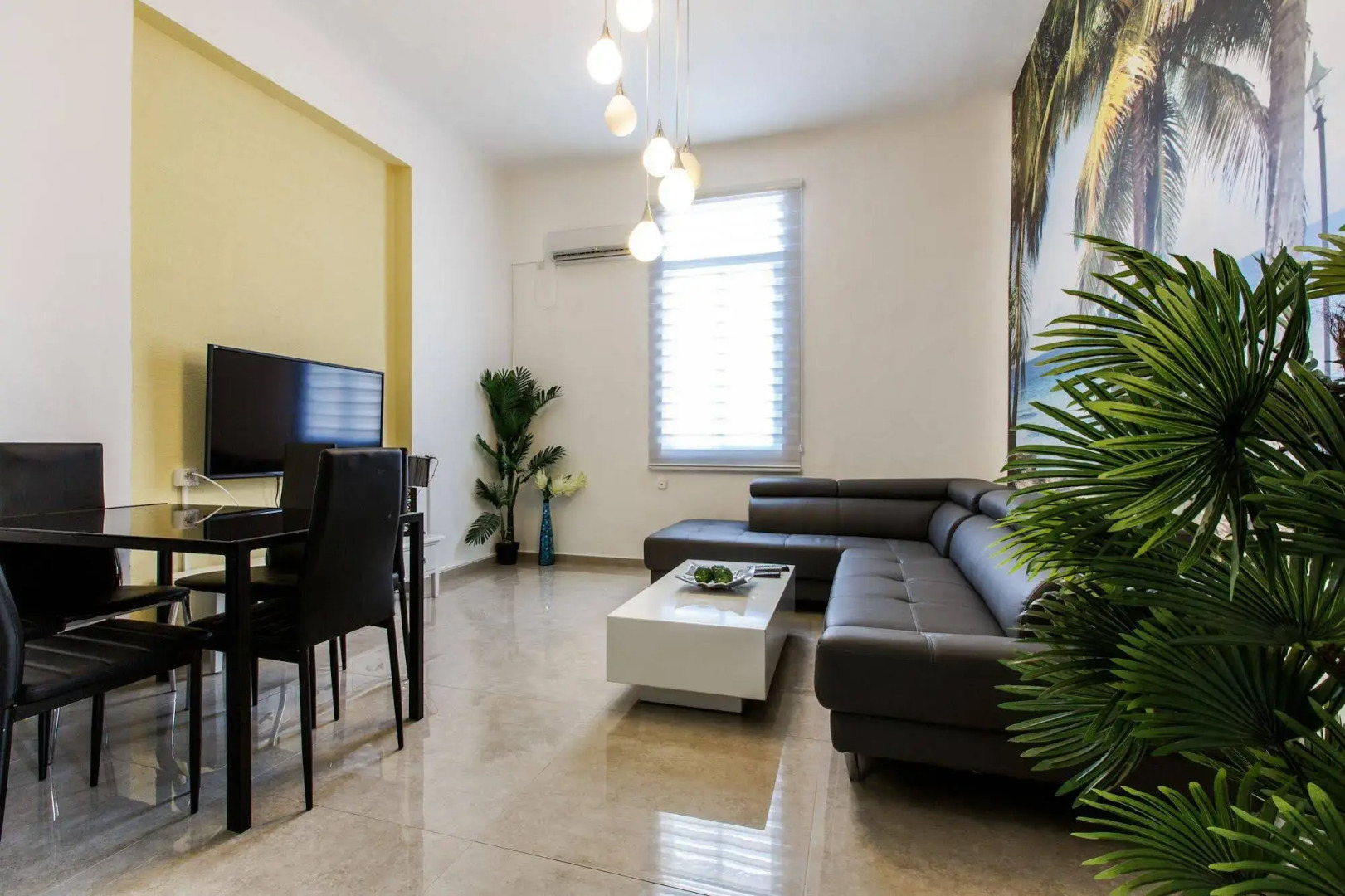 The Sea Apartments Tel Aviv by different locations