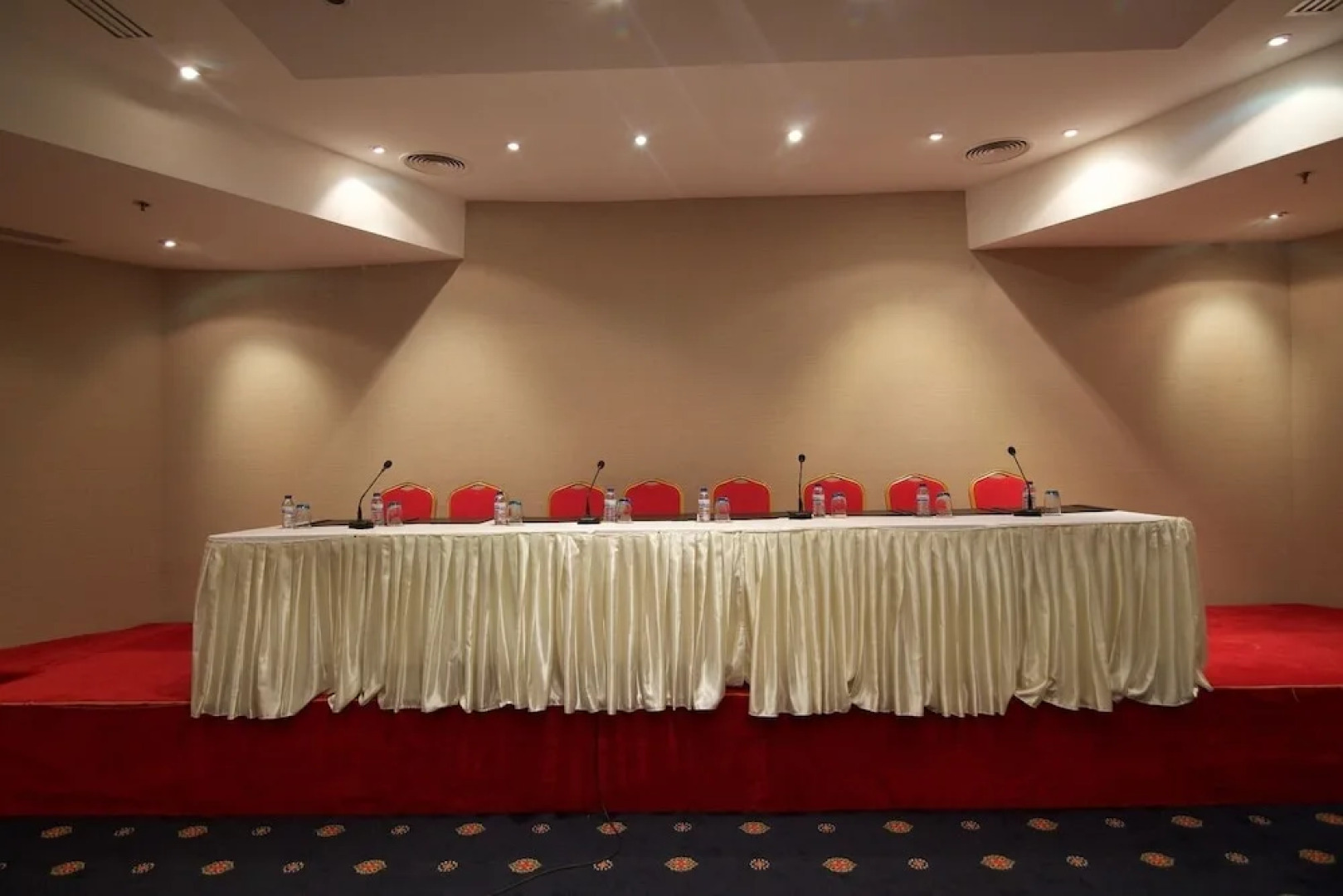 Hala Hotel & Aqua Park