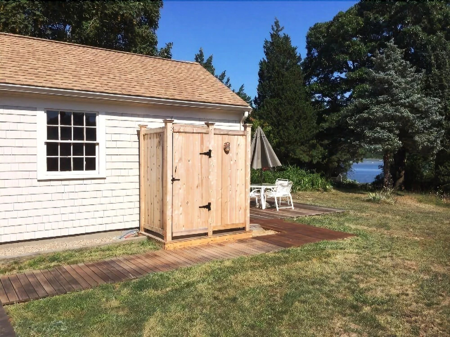 570 State - 2 Bedroom House