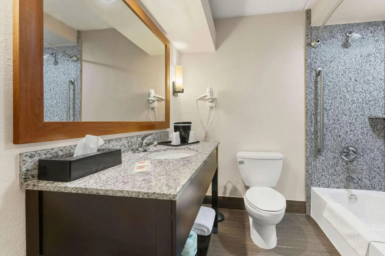 Comfort Inn Lehigh Valley West - Allentown