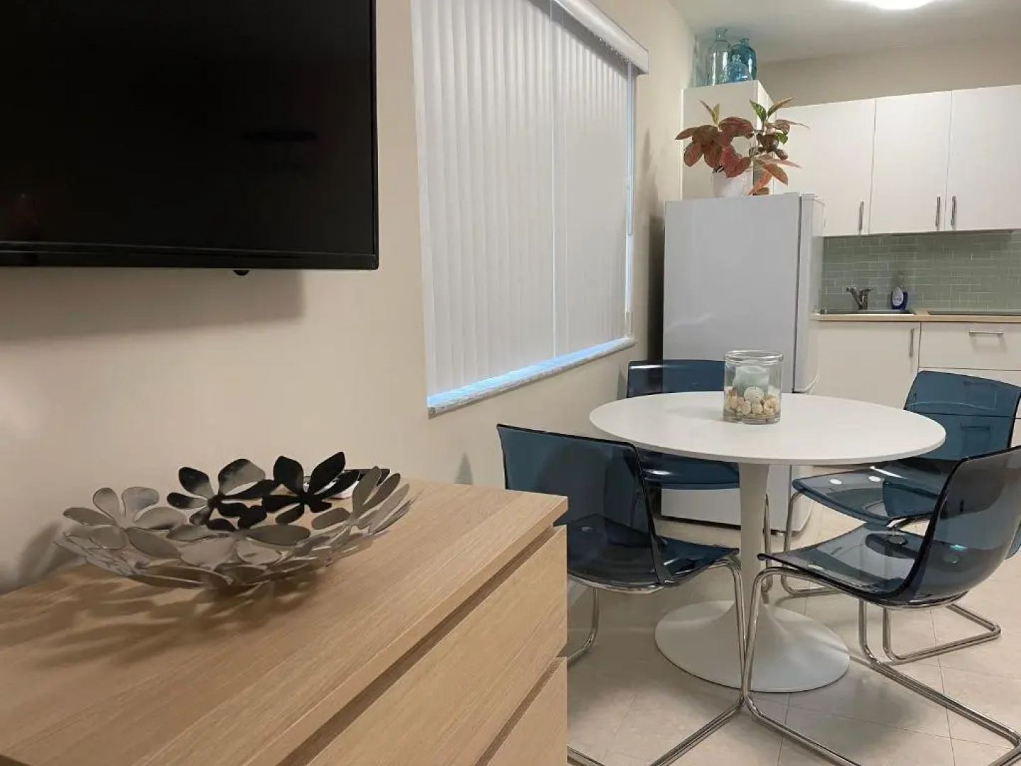 Studio right on the beach at Lauderdale By The Sea