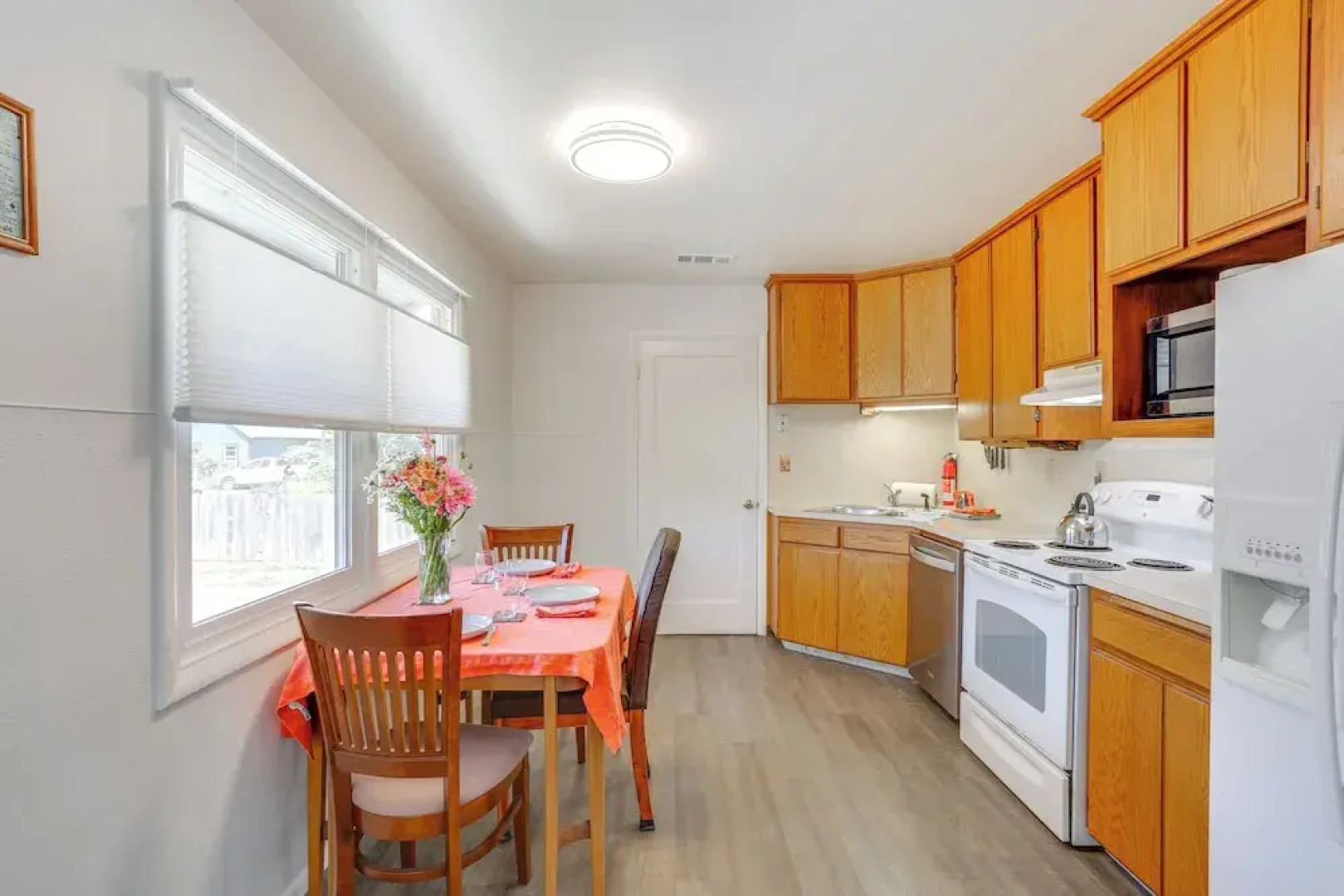 11 Mi to Arcata Bay: Home w/ Garden in Blue Lake!