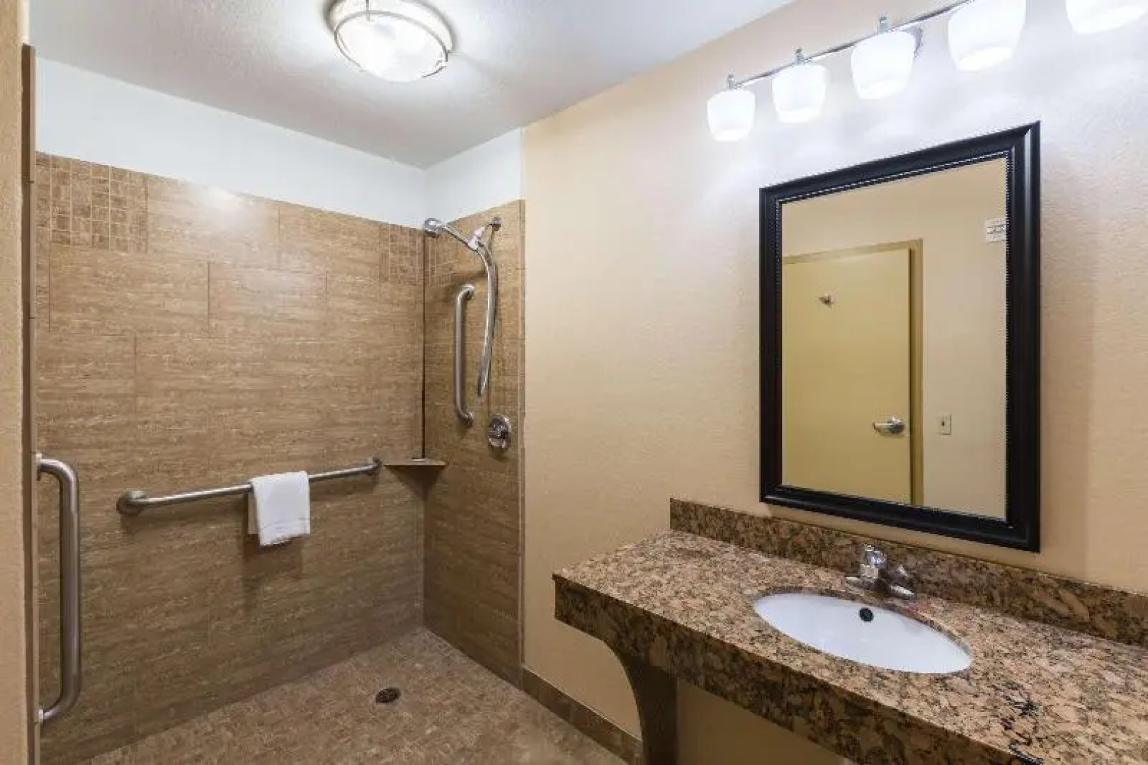 La Quinta Inn & Suites Joshua