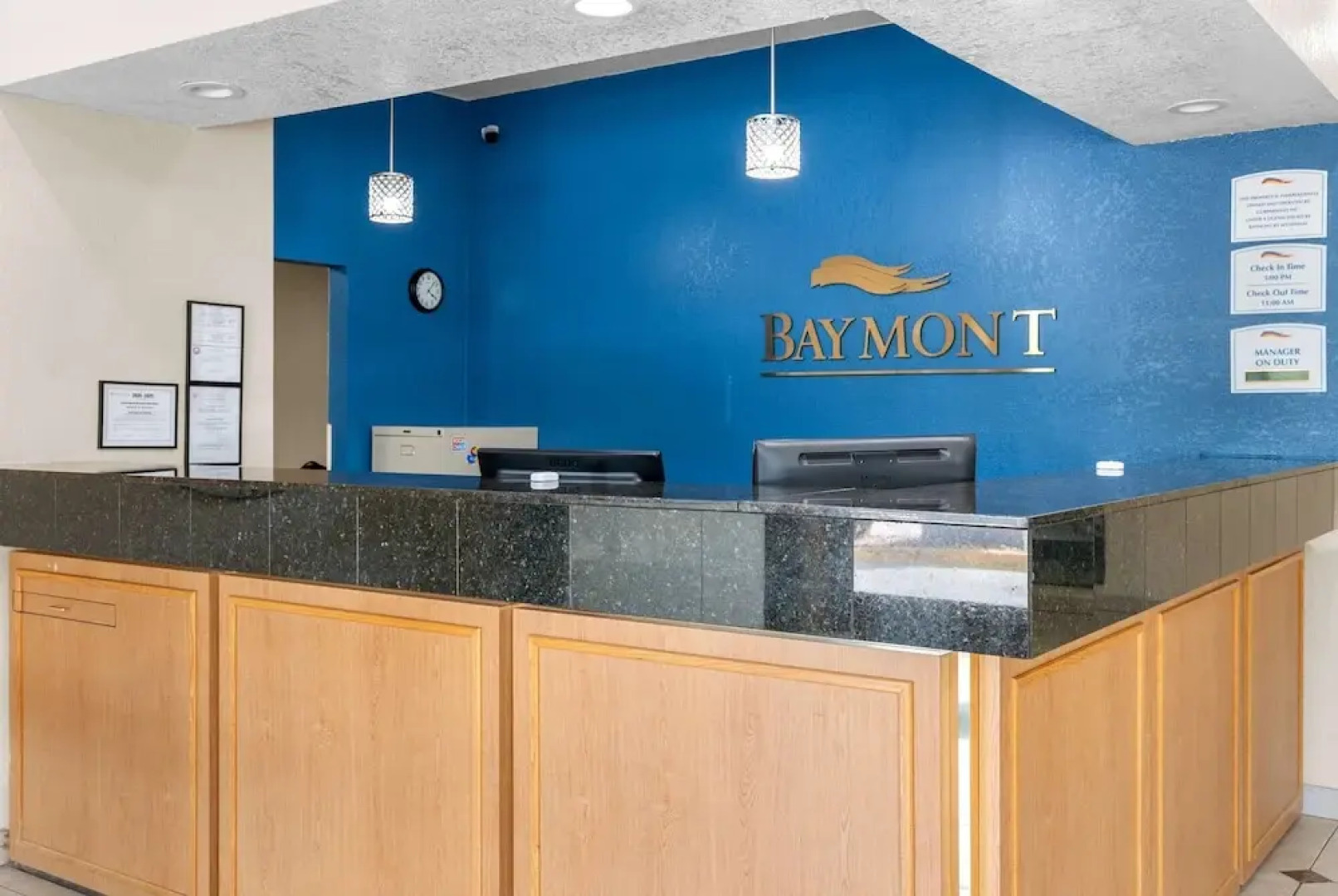 Baymont Inn & Suites Lawrence