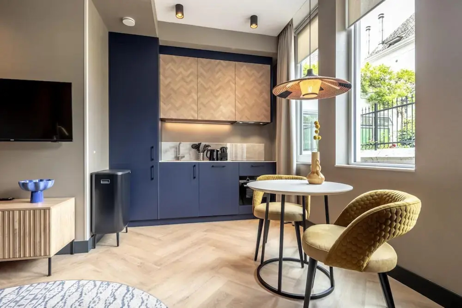 Spacious Apartment Retreat