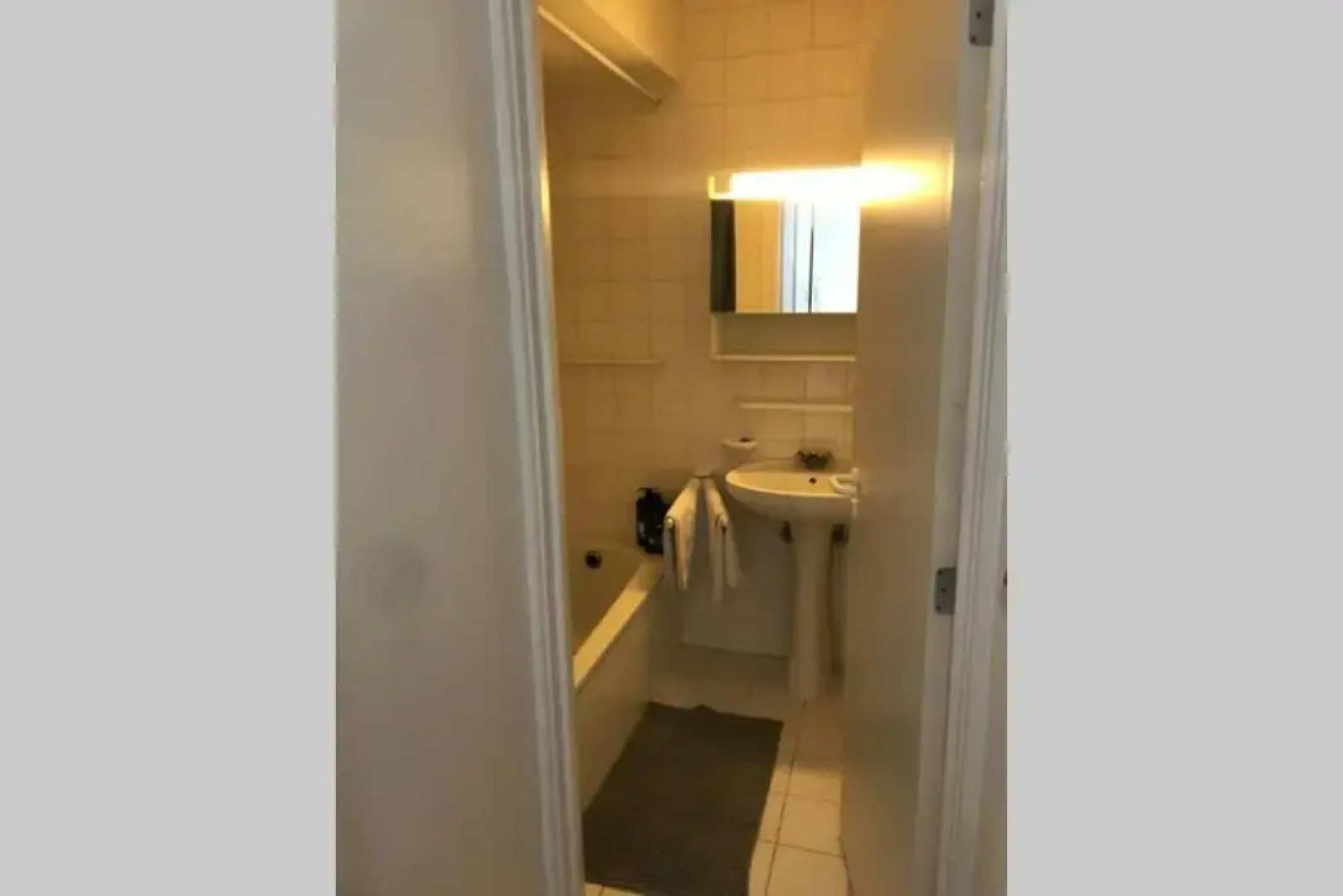 La perle du Nord studio met meer, strand en zwembad