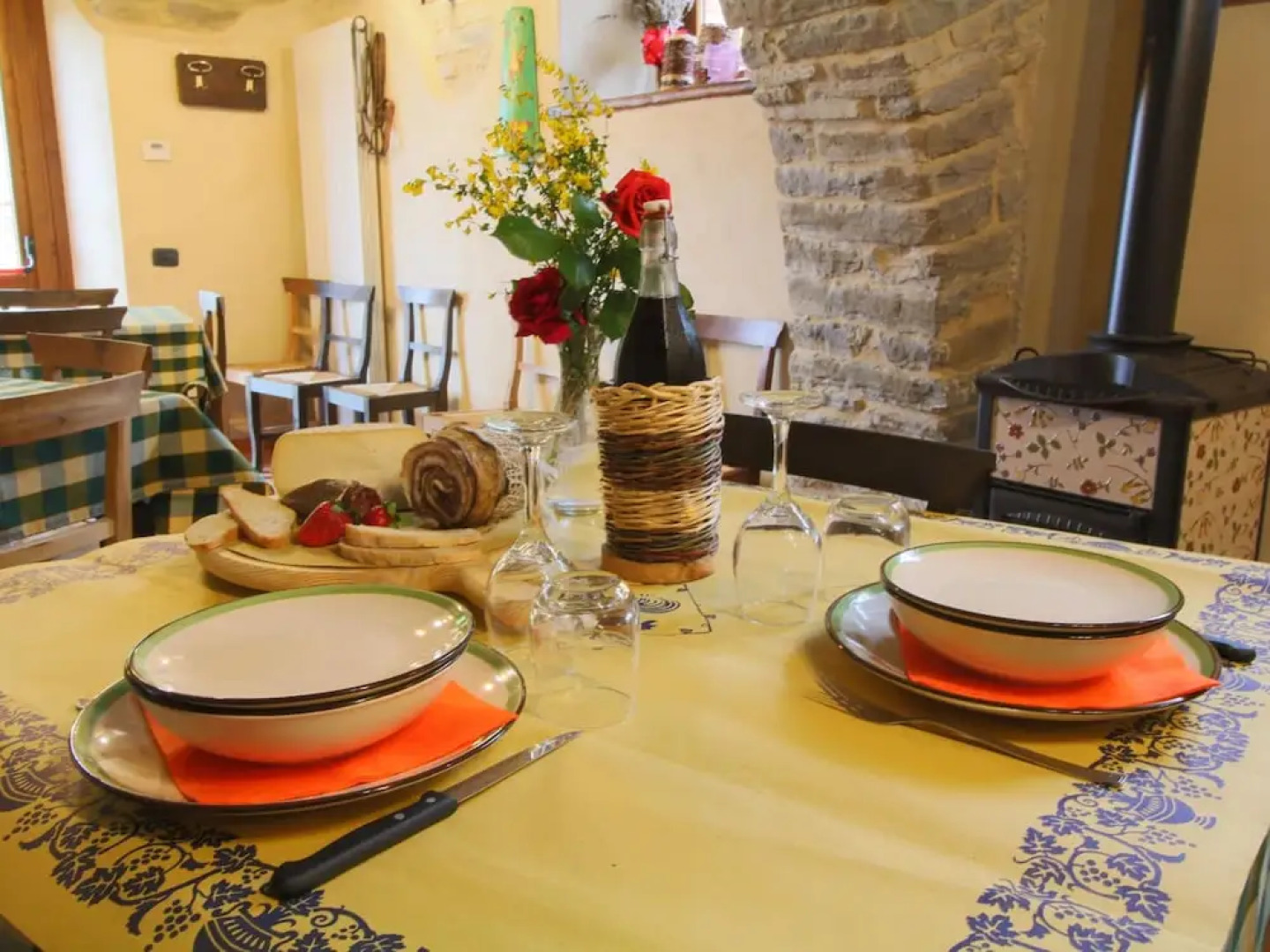 Farmhouse in Marche With Pool and Views