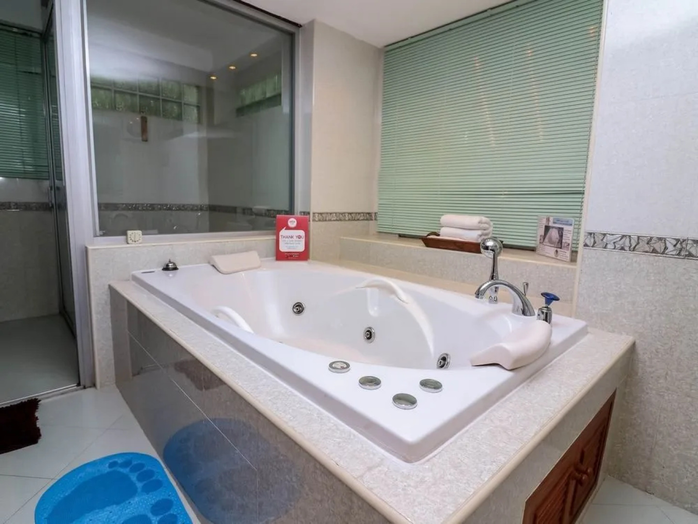 NIDA Rooms Luang Nua 274 Temple