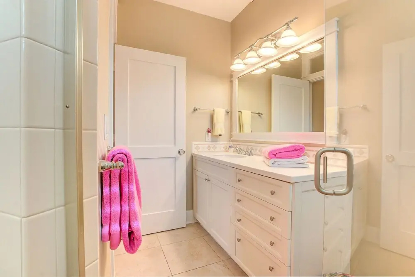 Ultimate Island Getaway - Monthly Beach Rental 4 Bedroom Home by RedAwning