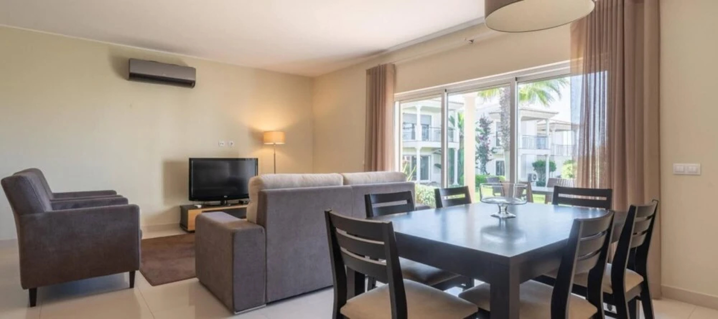 Luxury 2 Bedroom Townhouse