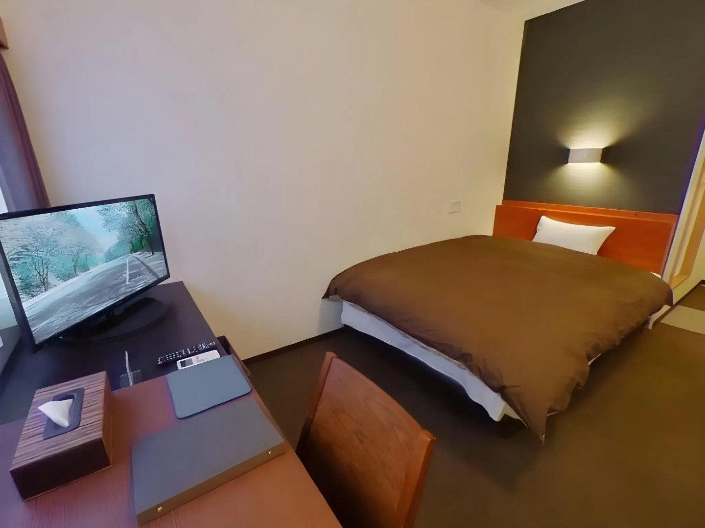 Shirakawa Business Hotel