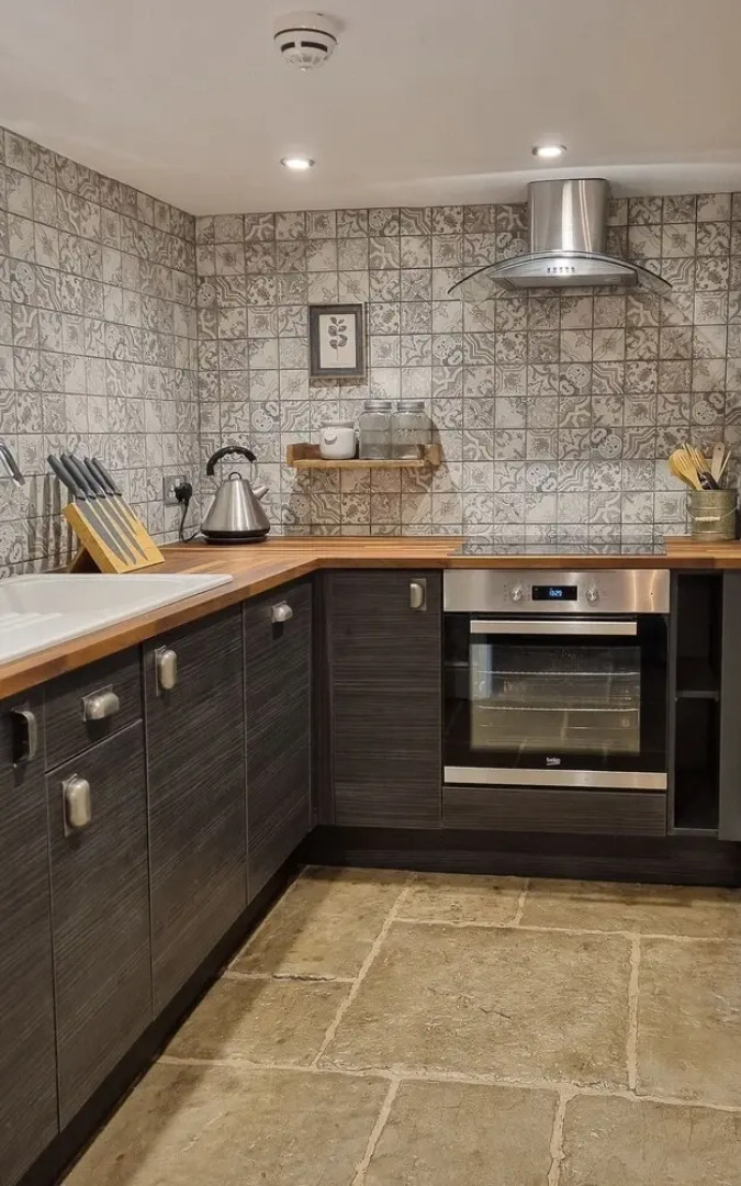 The Threshing Barn at Penrhos Court