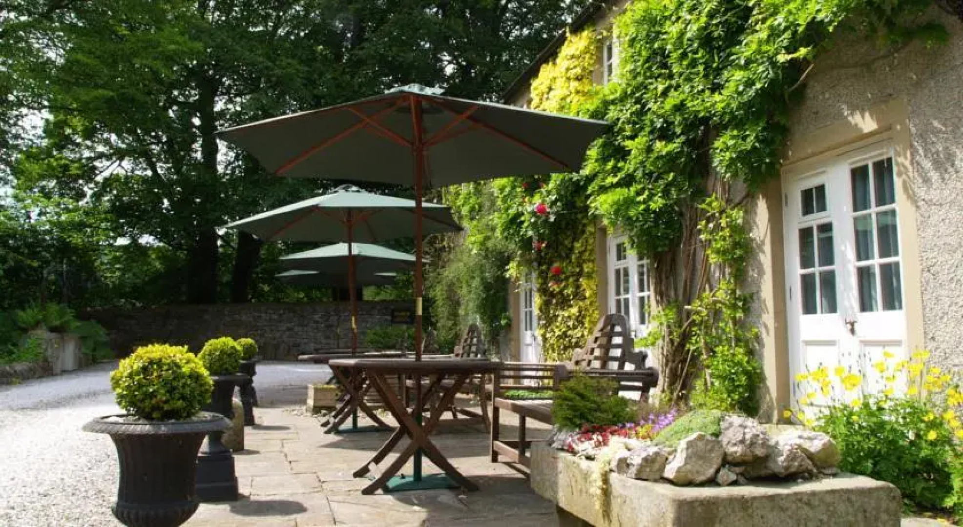 Riverside House Hotel