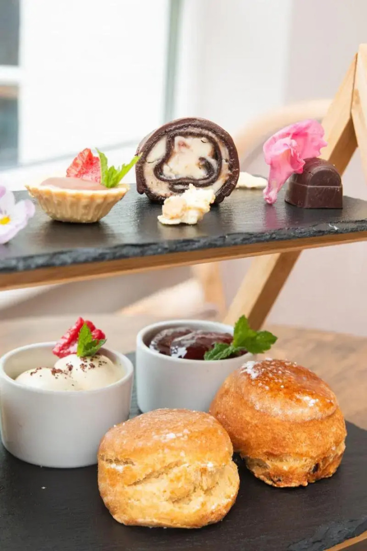 Woodlands Lodge Hotel