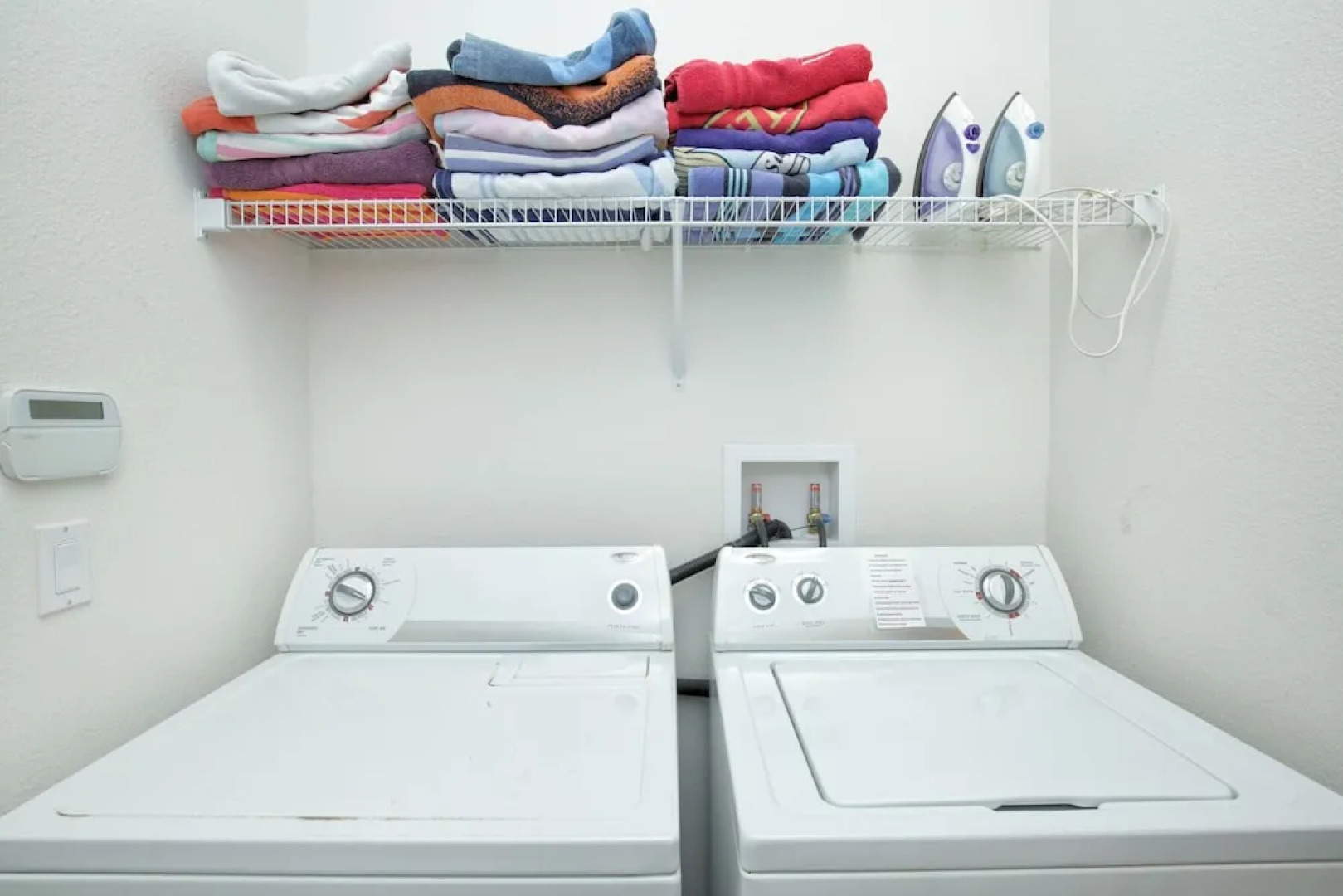 Magnificent Large Home w Pool and Spa