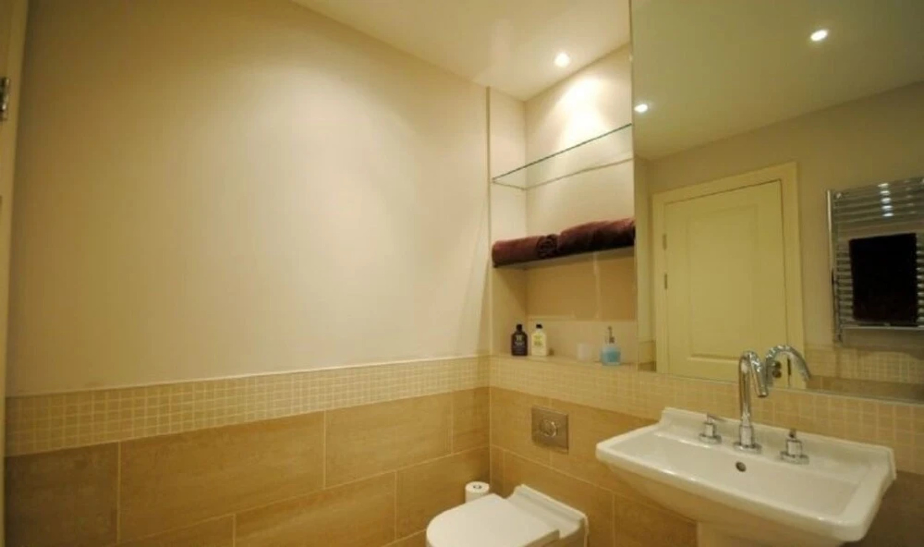 14 Budgenor Lodge, Midhurst