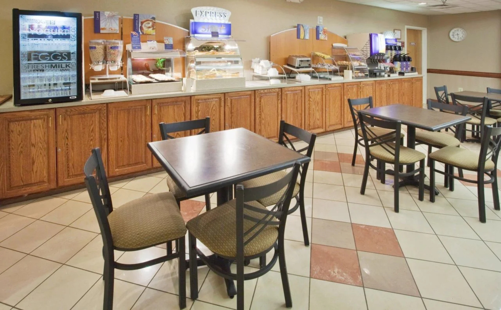 Holiday Inn Express Hotel & Suites Laurinburg by IHG