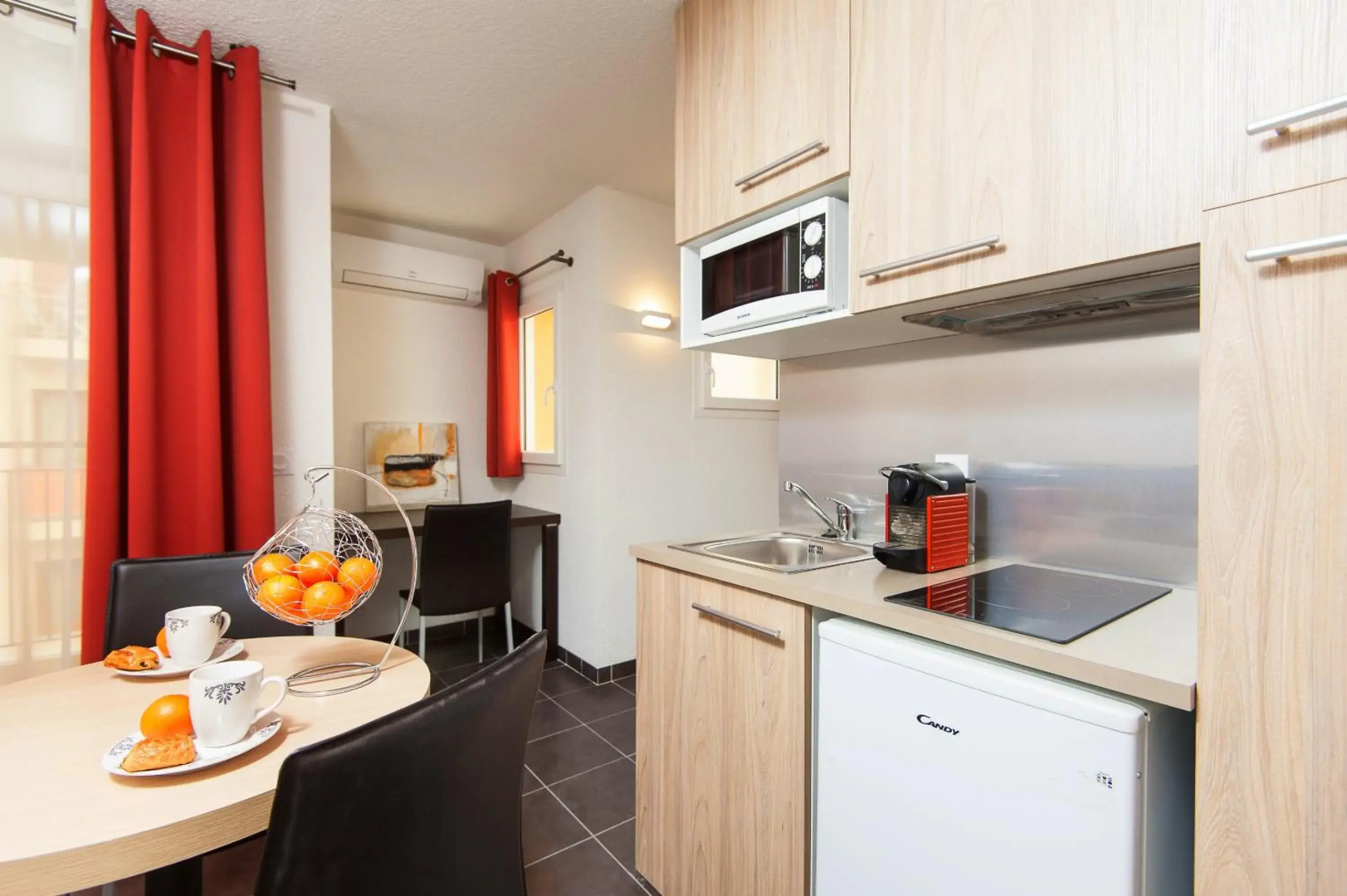 Villa Serafina Apartments