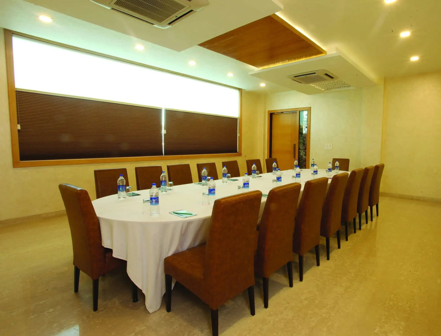 Wingston A Treehouse Hotel-Goverdhan