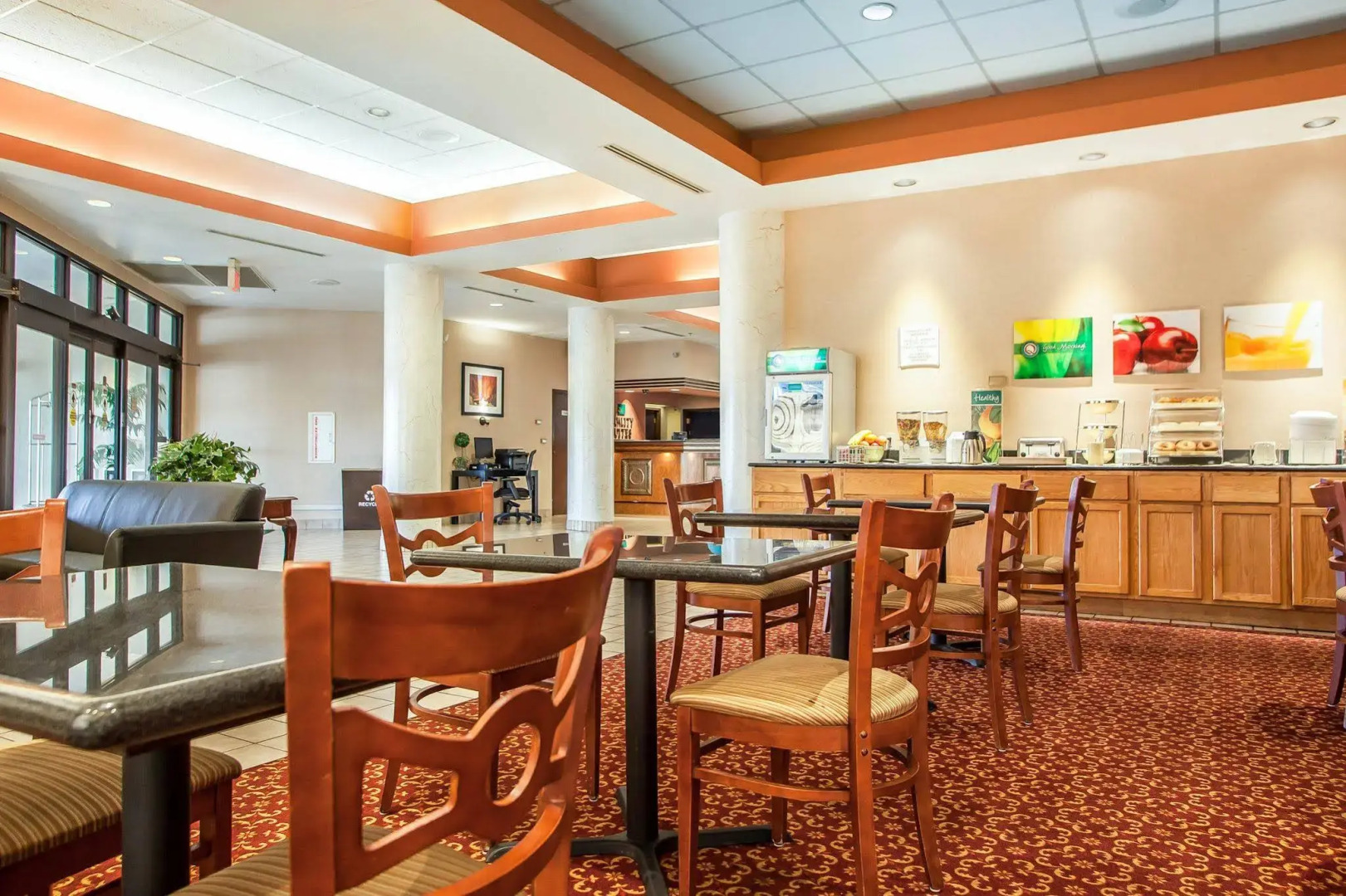 Quality Suites Milwaukee Airport