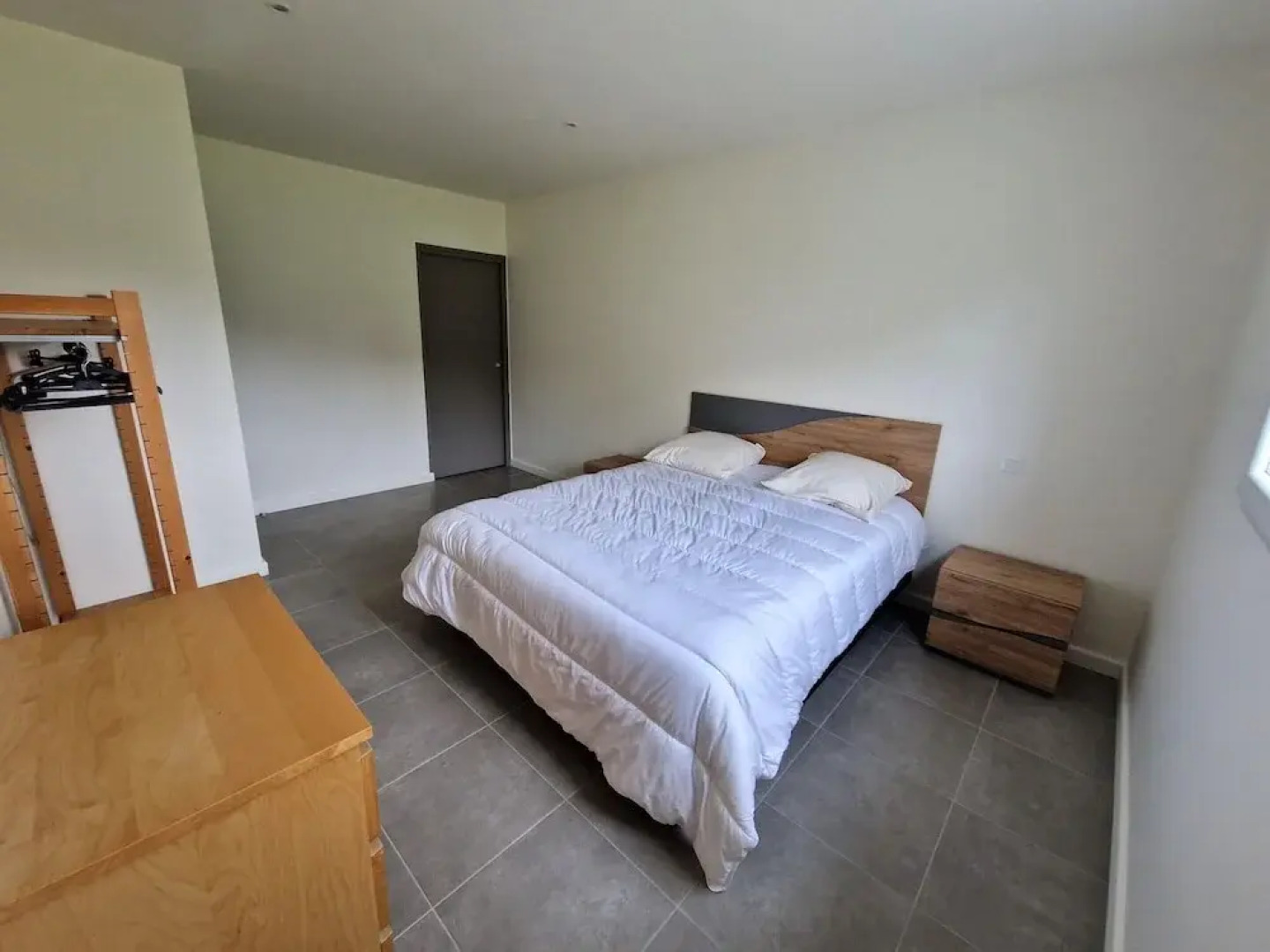 Spacious House Near Pink Granite Coast