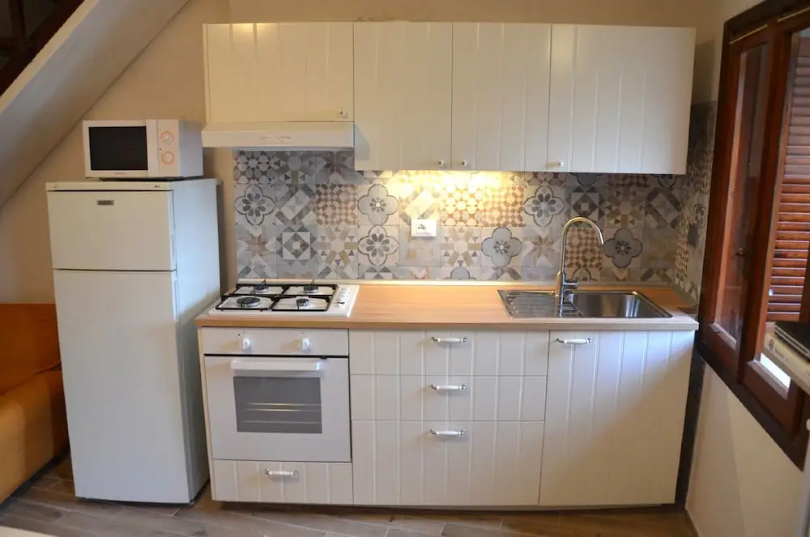 Stone House Lake View