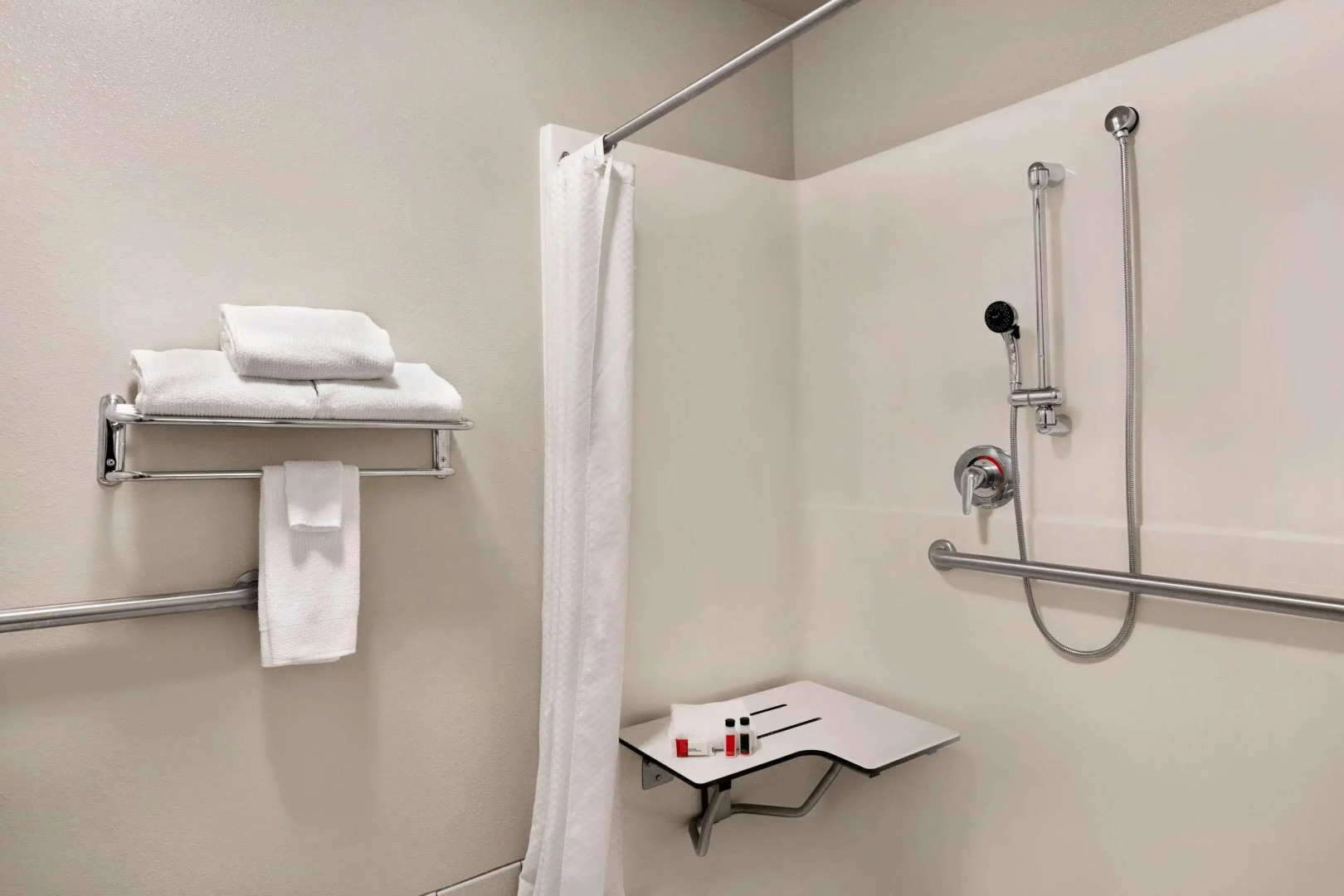 Travelodge by Wyndham Low Moor Near Covington