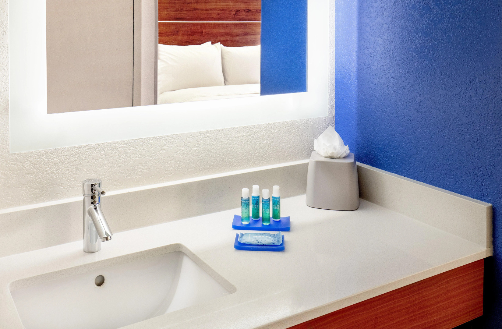 Cedar Tree Inn And Suites