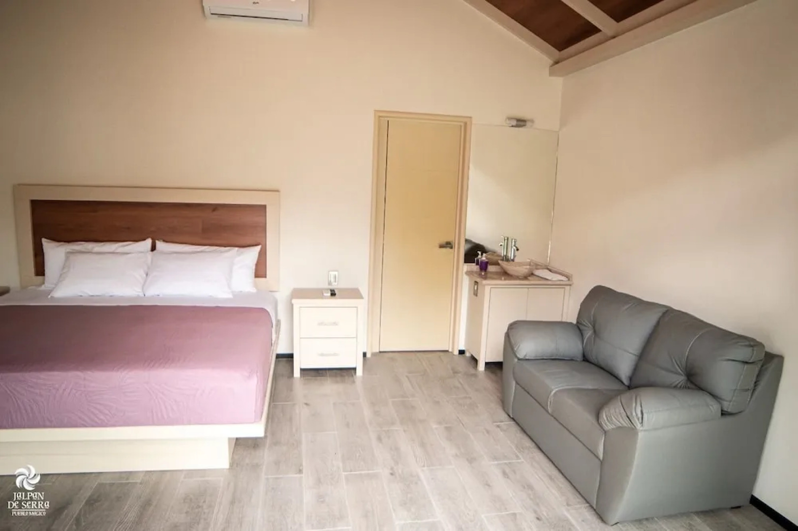 Río HOTEL y glamping