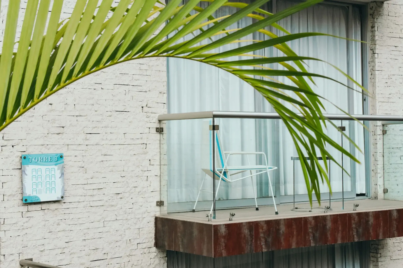 Country Hotel and Suites