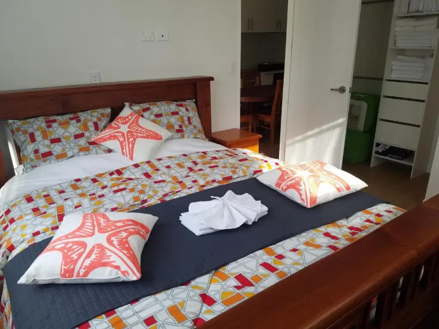 New Smart Home Nearby Plaza