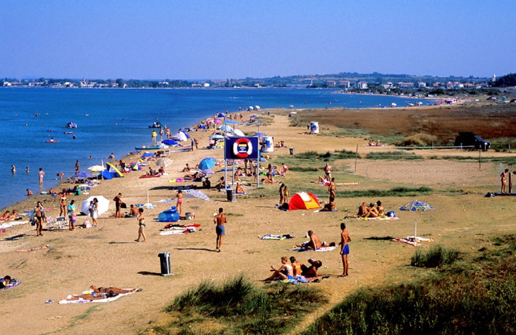 Apartment Ivan - 300 m from sea: A3 Nin, Zadar riviera