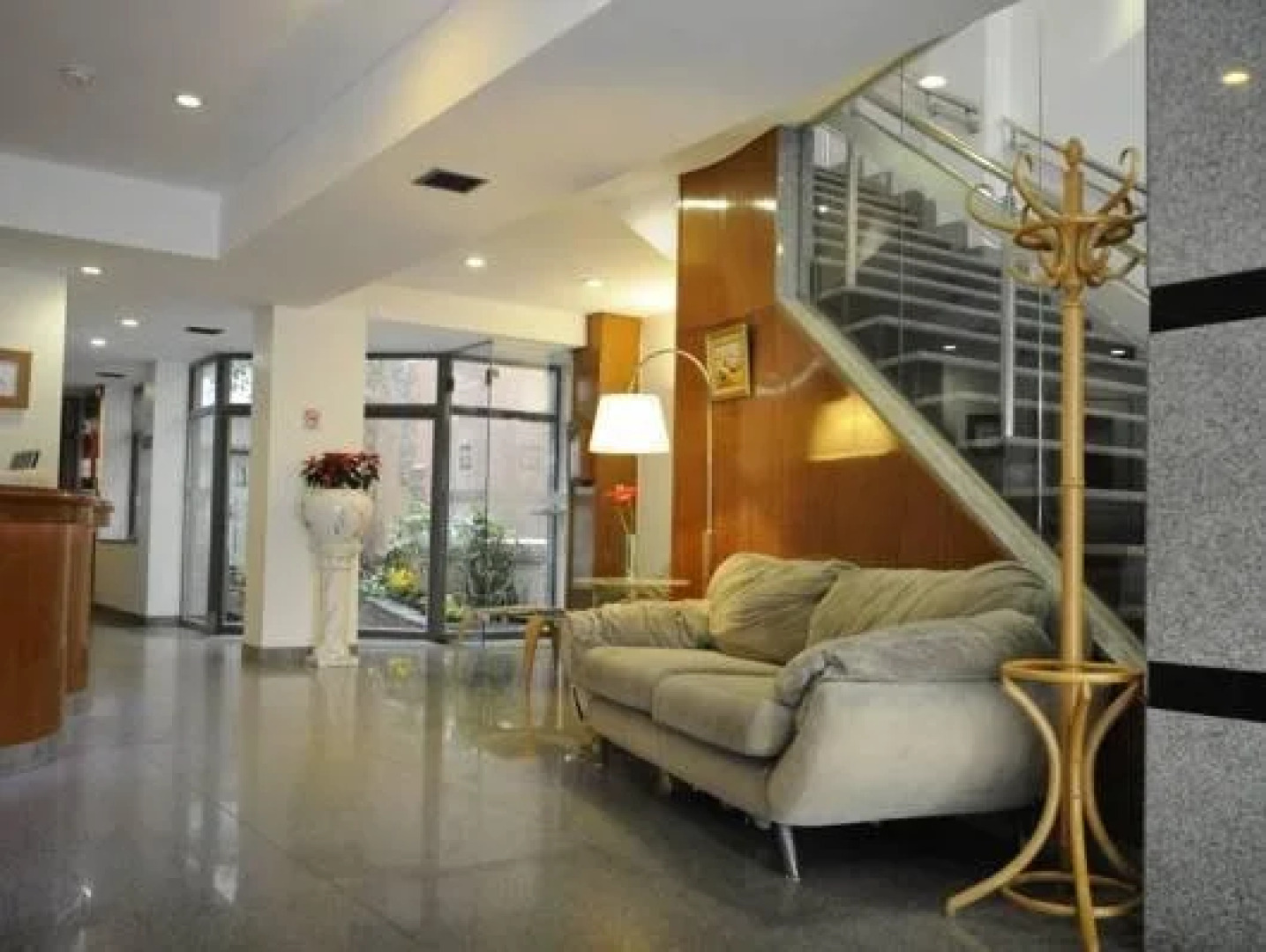 Hotel & Apart Argentino La Plata