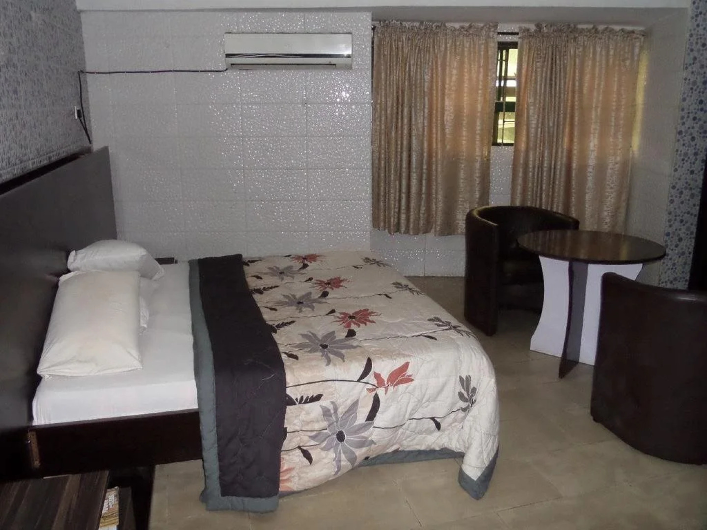Cynergy Suites Festac Town