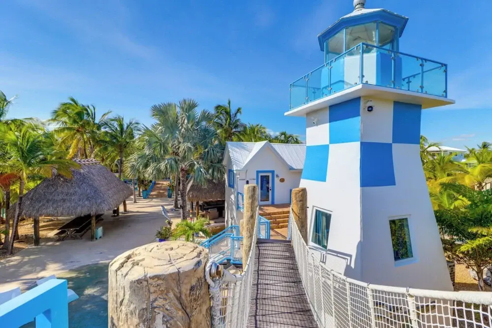 1 Mi to Dtwn: Oceanfront Gem w/ Resort Amenities!