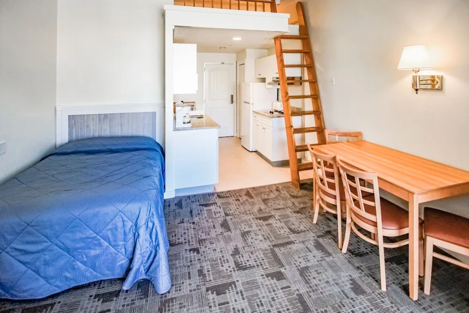 Courtyard Resort Hyannis, a VRI resort