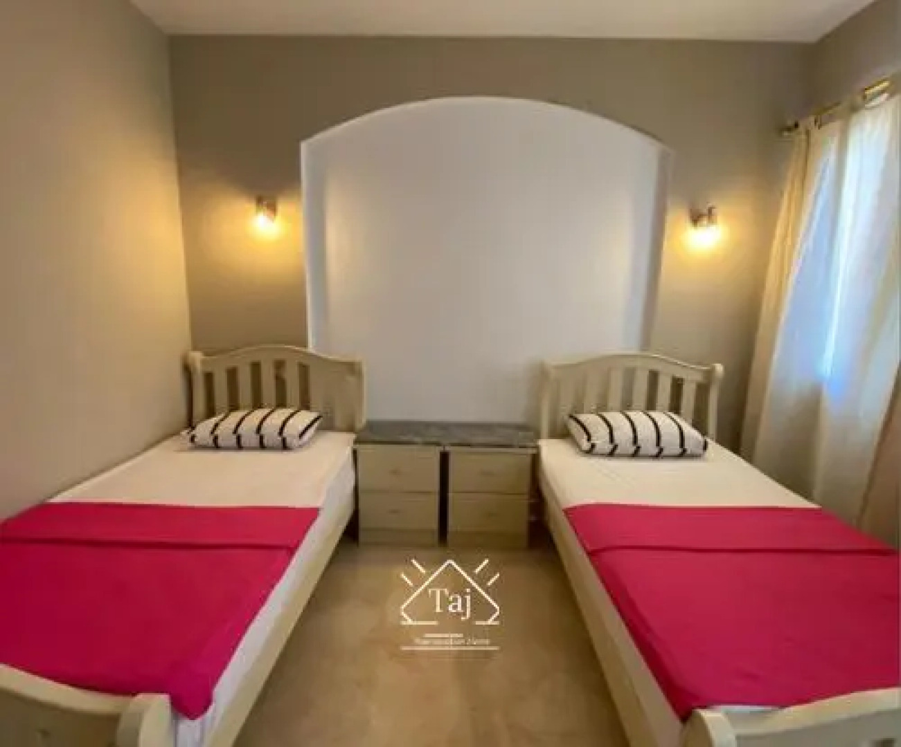 Amazing Pool And Lagoon View 2br Apartment