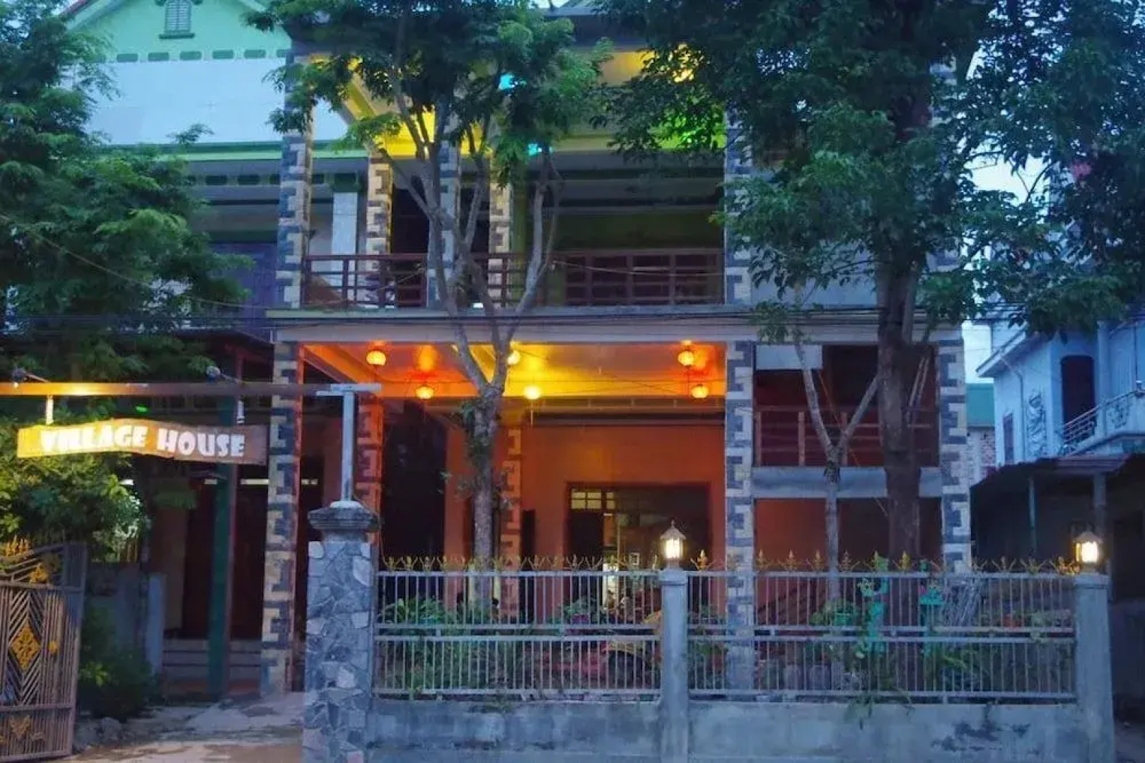 Village House Hostel