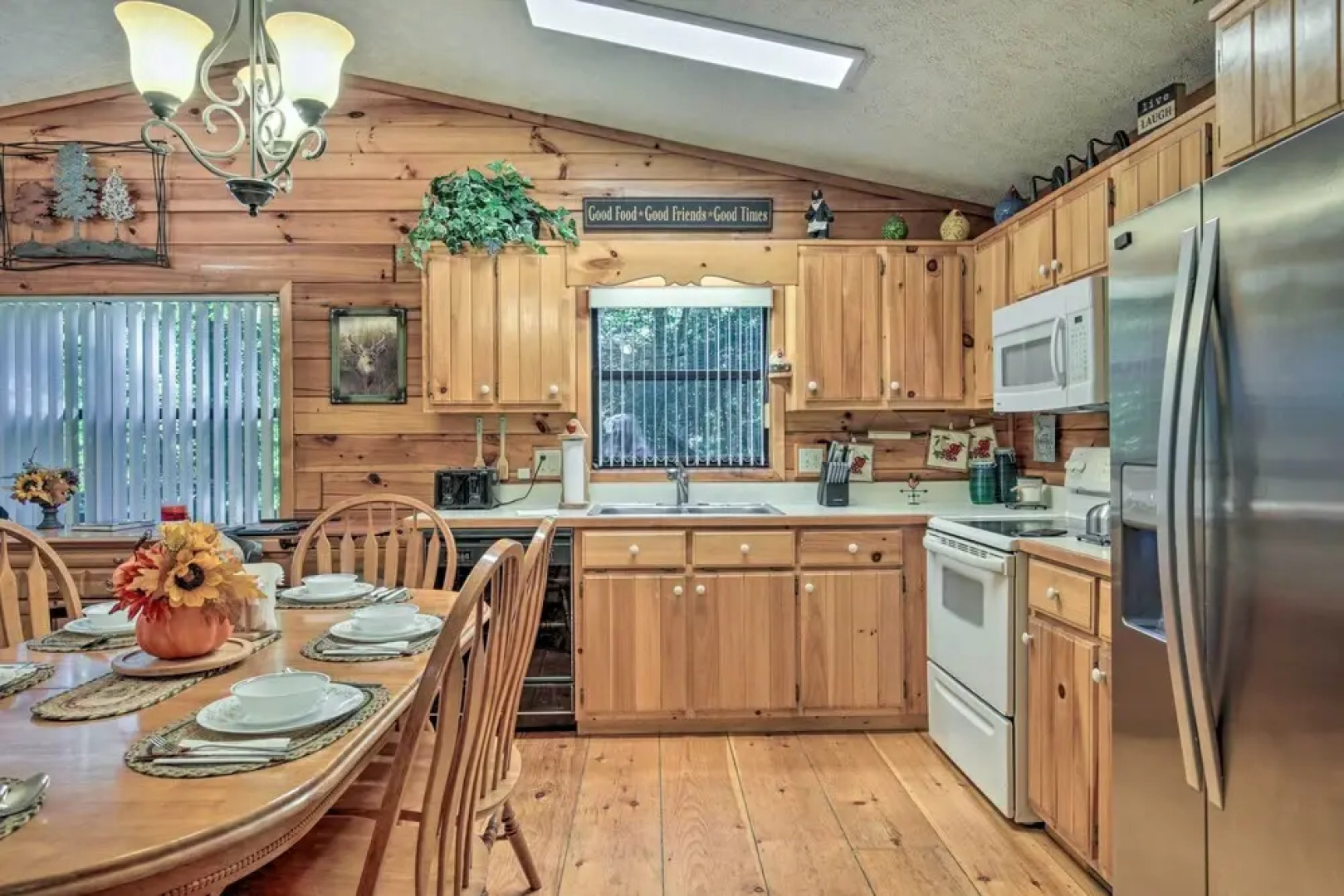 Blairsville Cabin w/ Private Hot Tub!