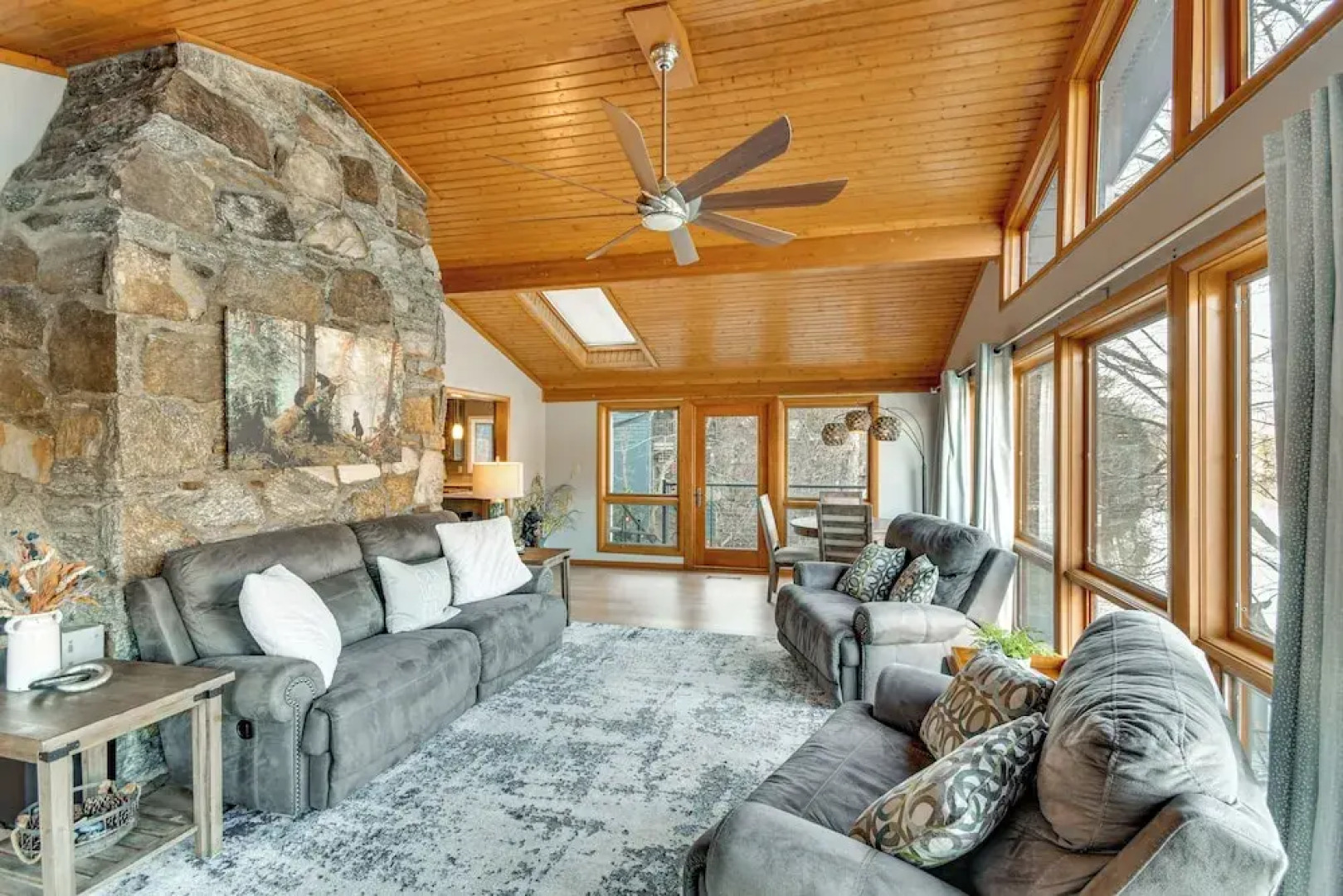 Hot Tub & Lakefront Deck: Cabin in Blue Ridge Mtns