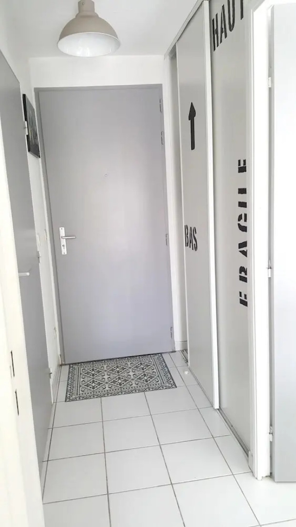 Apartment With one Bedroom in Pérols, With Pool Access, Furnished Terr