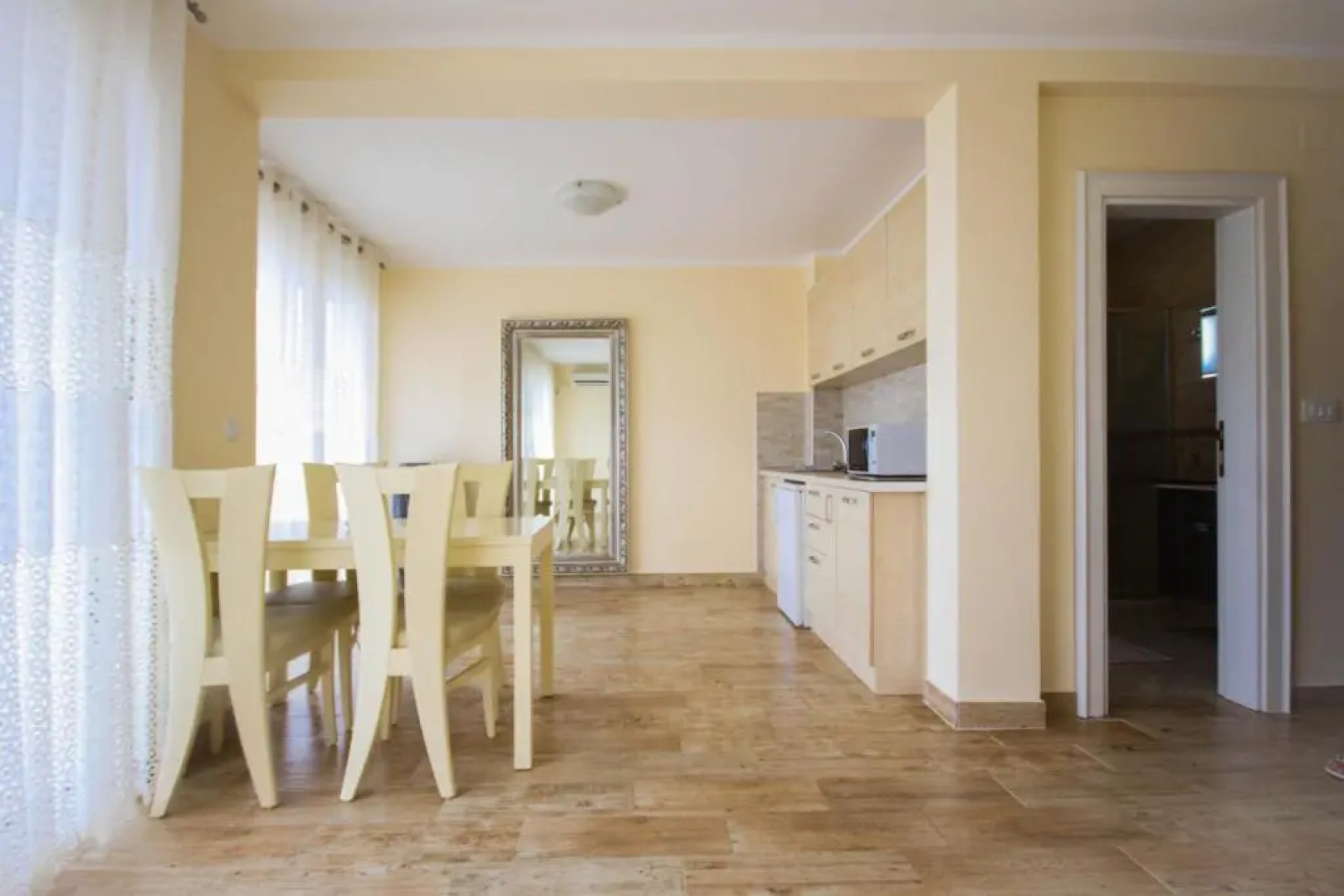 Apartaments Crown Silvia