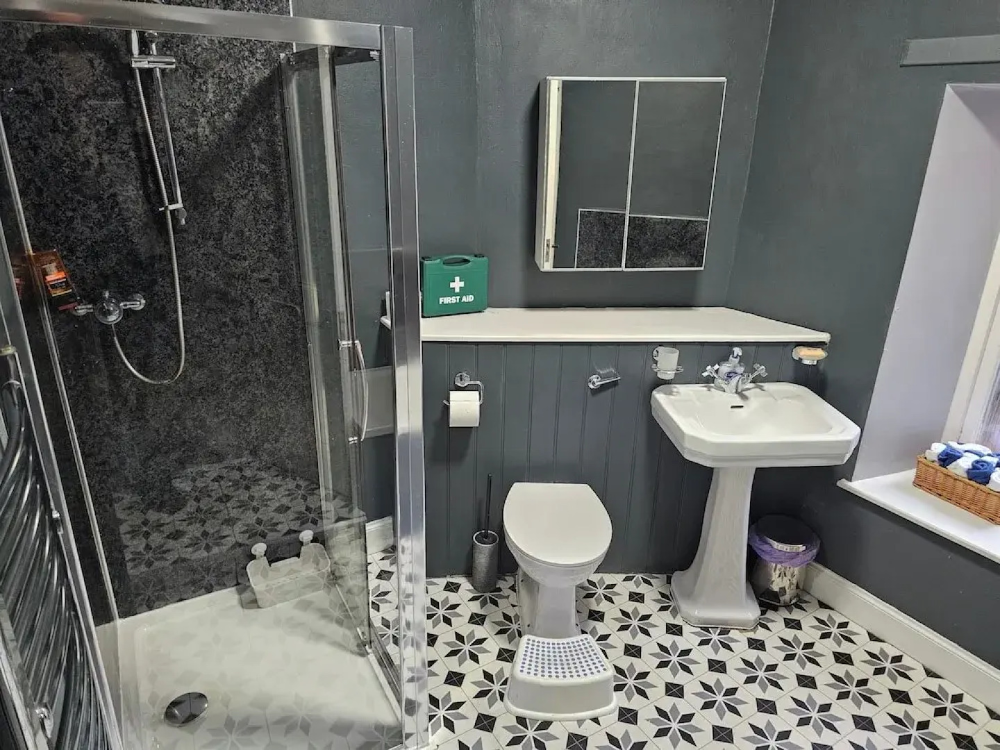 3-bed Cottage With Garden in Kirriemuir Centre