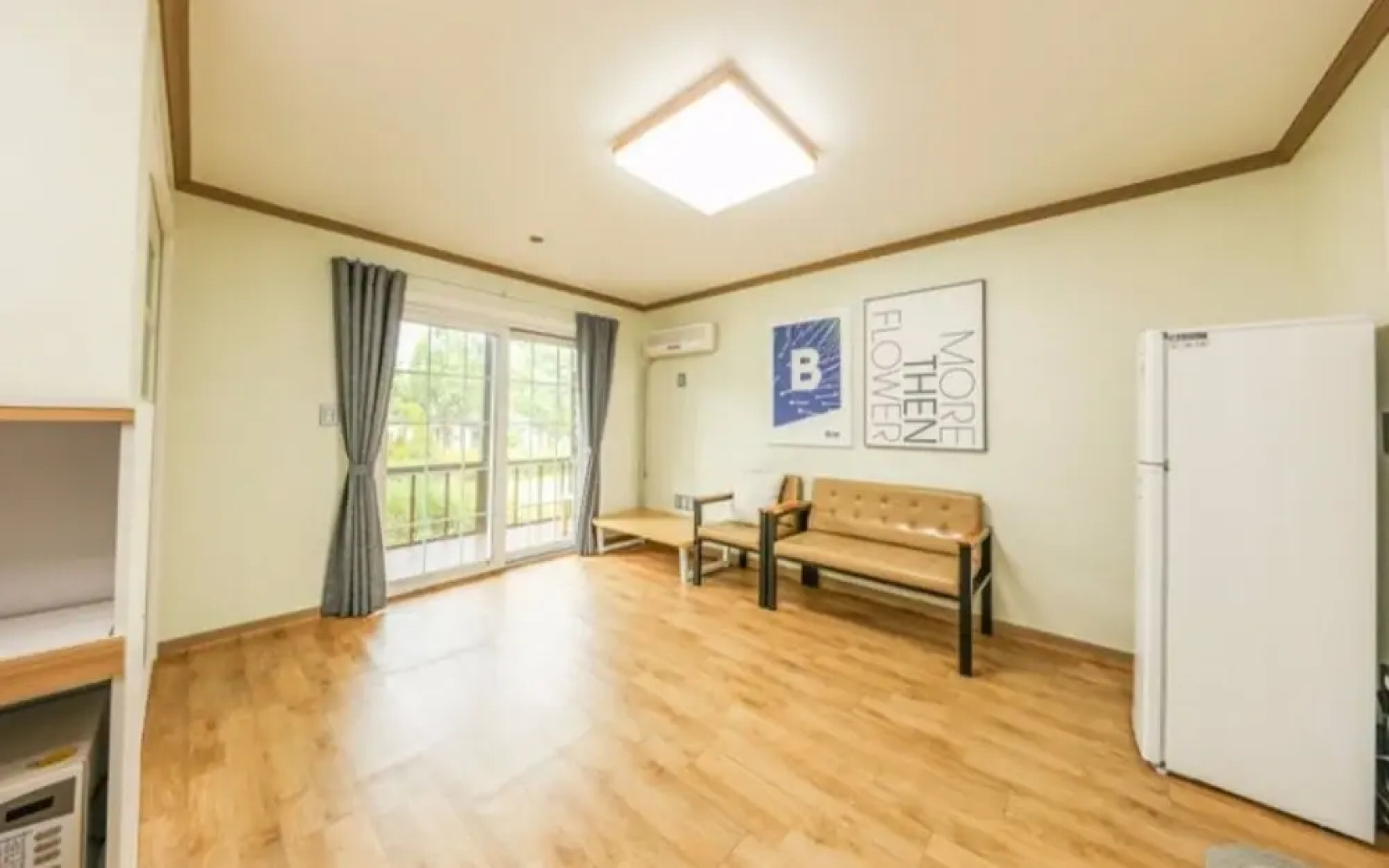 Mungyeong Tyrol Pension