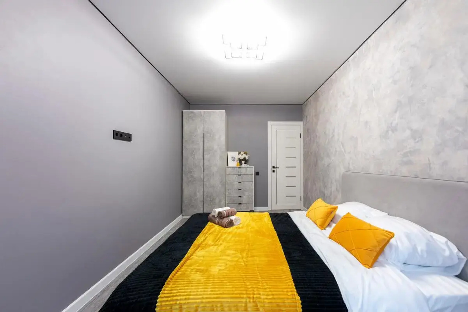 Апартаменты на улице Сергея Джанбровского 4к1