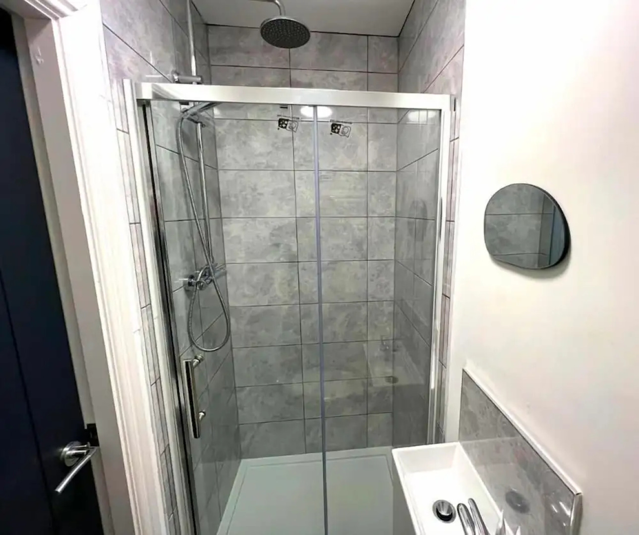 Chantry Suites by SA Stays